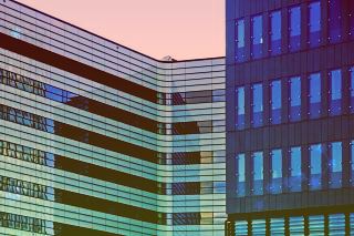 吉华集团:杨泉明辞任总经理吴爱军接任